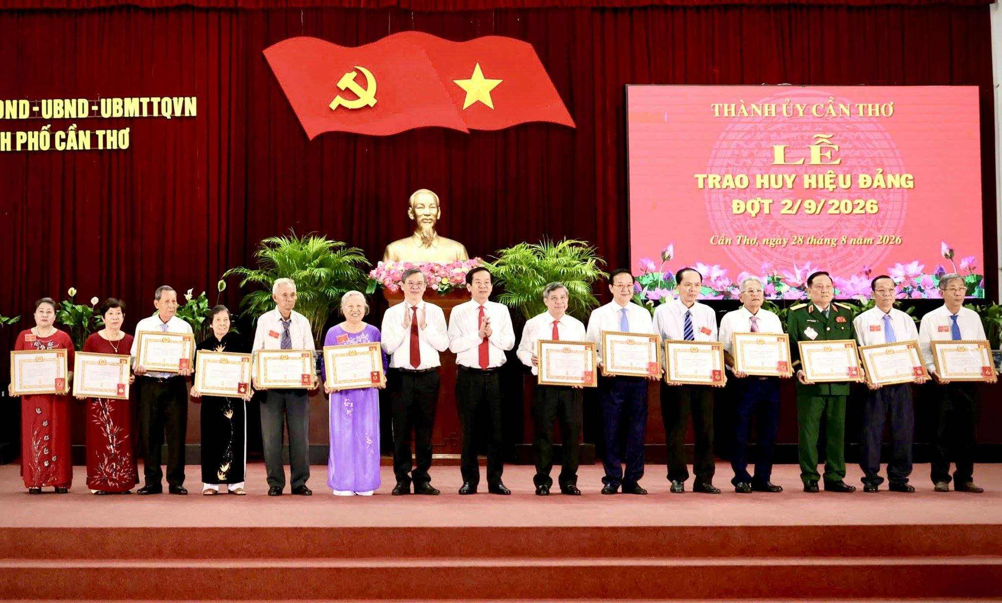 anh tin bai